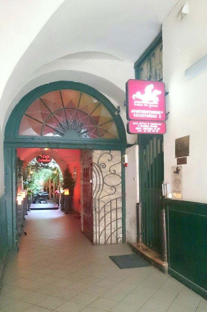 Szczepanska 3 Apartmenthouse Krasków Exteriör bild