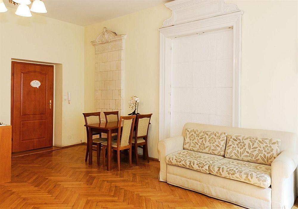 Szczepanska 3 Apartmenthouse Krasków Exteriör bild
