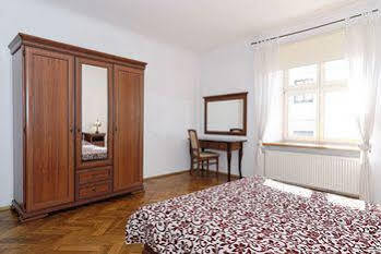 Szczepanska 3 Apartmenthouse Krasków Exteriör bild