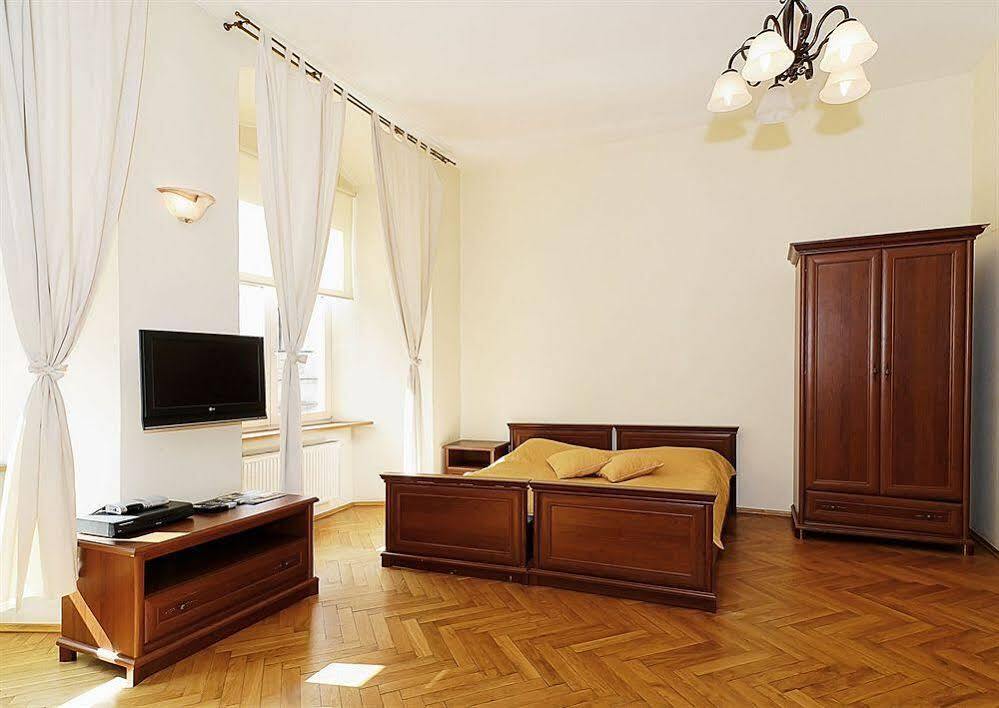 Szczepanska 3 Apartmenthouse Krasków Exteriör bild